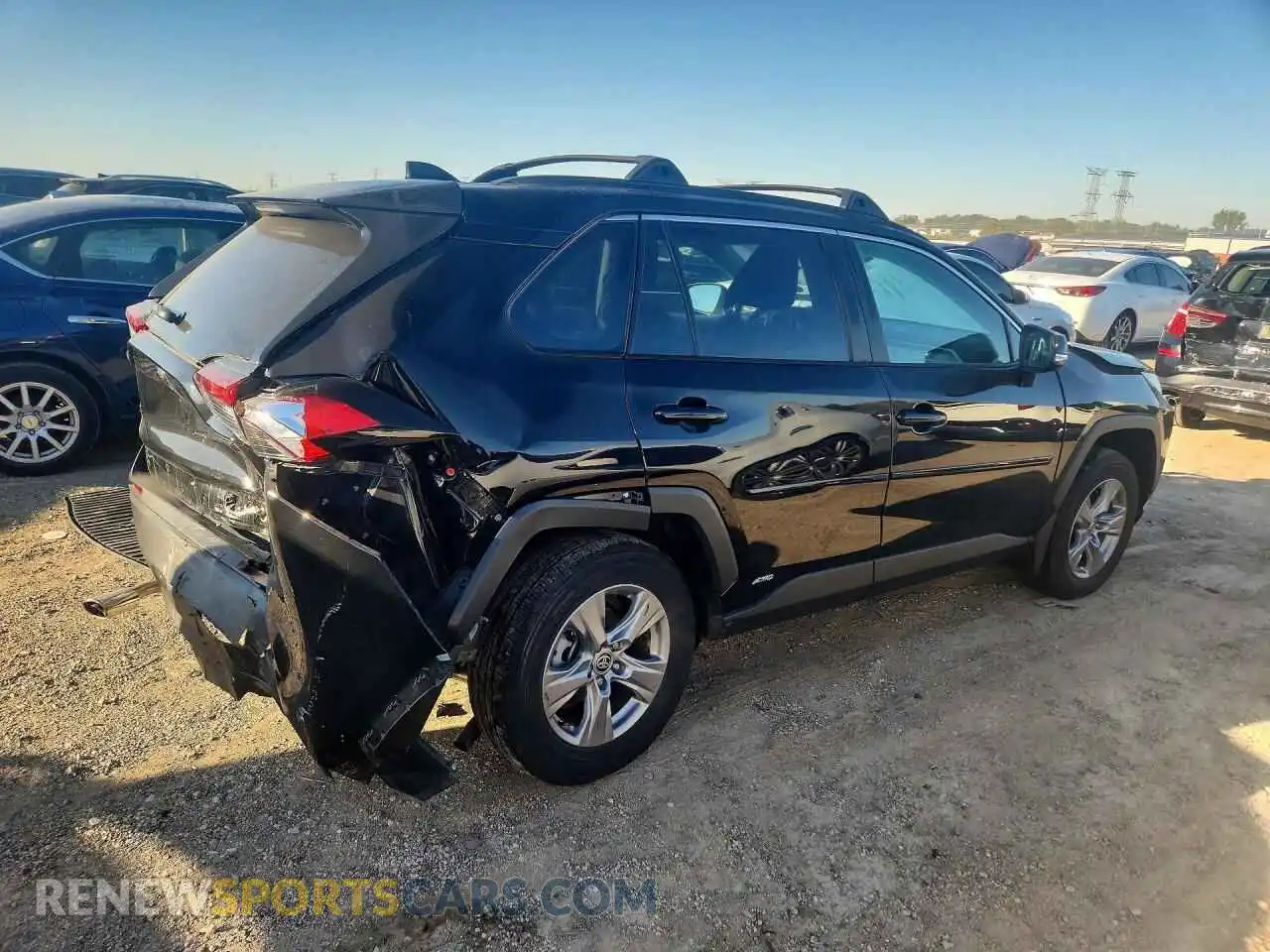 3 fotografías del automóvil dañado 2T3RWRFV5RW200894 TOYOTA RAV4 2024