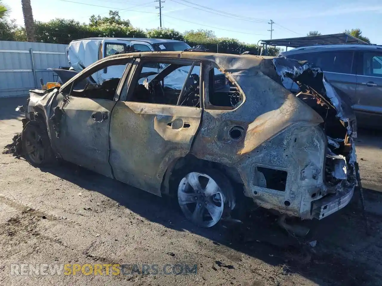2 Photograph of a damaged car 2T3RWRFV6RW203979 TOYOTA RAV4 2024