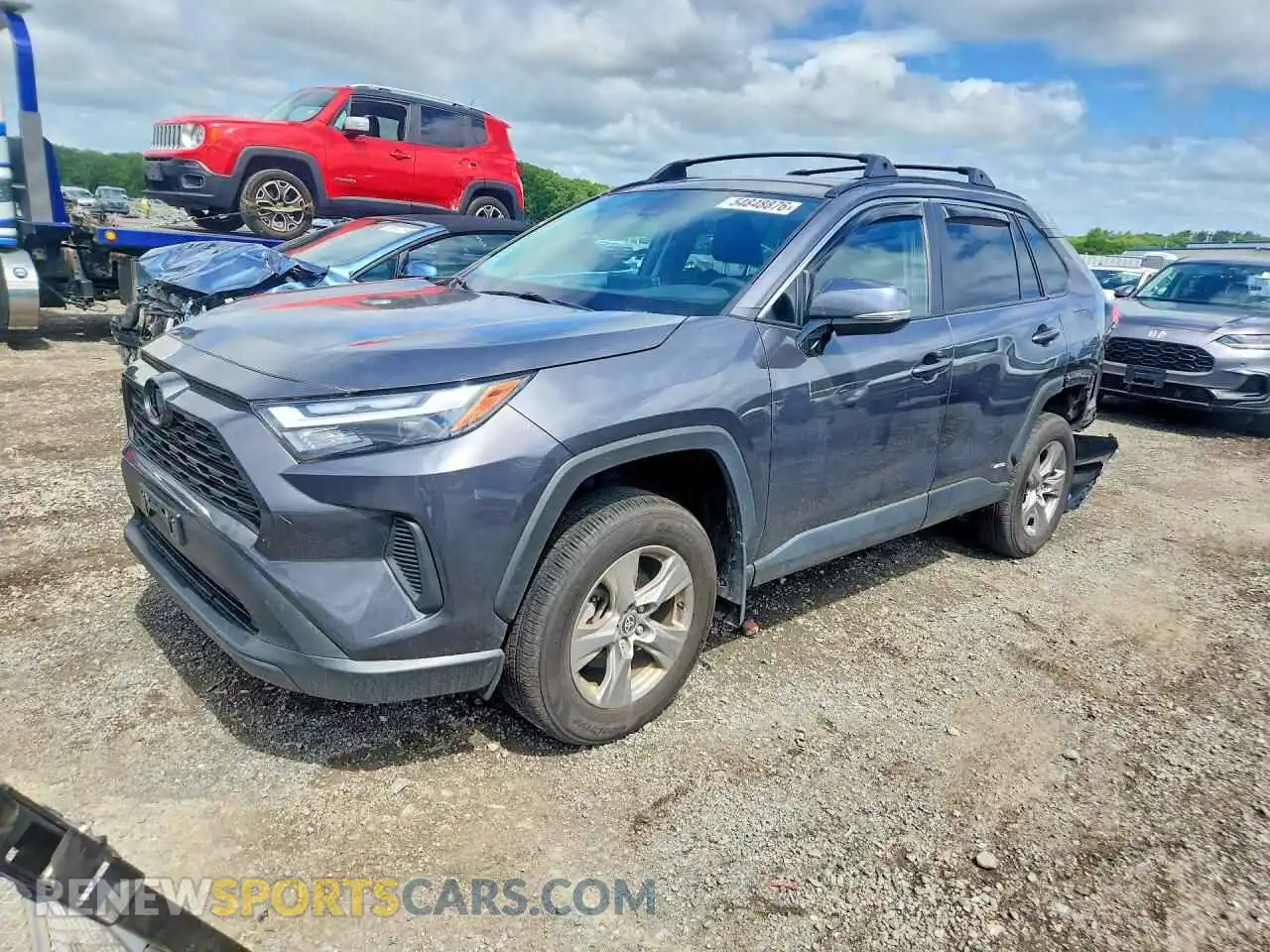 1 Photograph of a damaged car 2T3RWRFV6RW222452 TOYOTA RAV4 2024