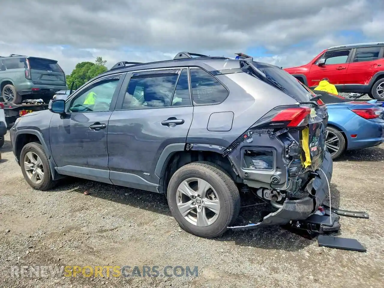 2 Photograph of a damaged car 2T3RWRFV6RW222452 TOYOTA RAV4 2024