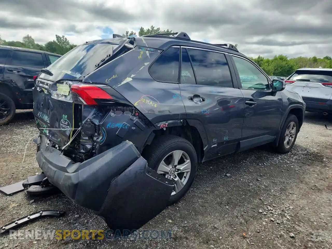 3 Photograph of a damaged car 2T3RWRFV6RW222452 TOYOTA RAV4 2024