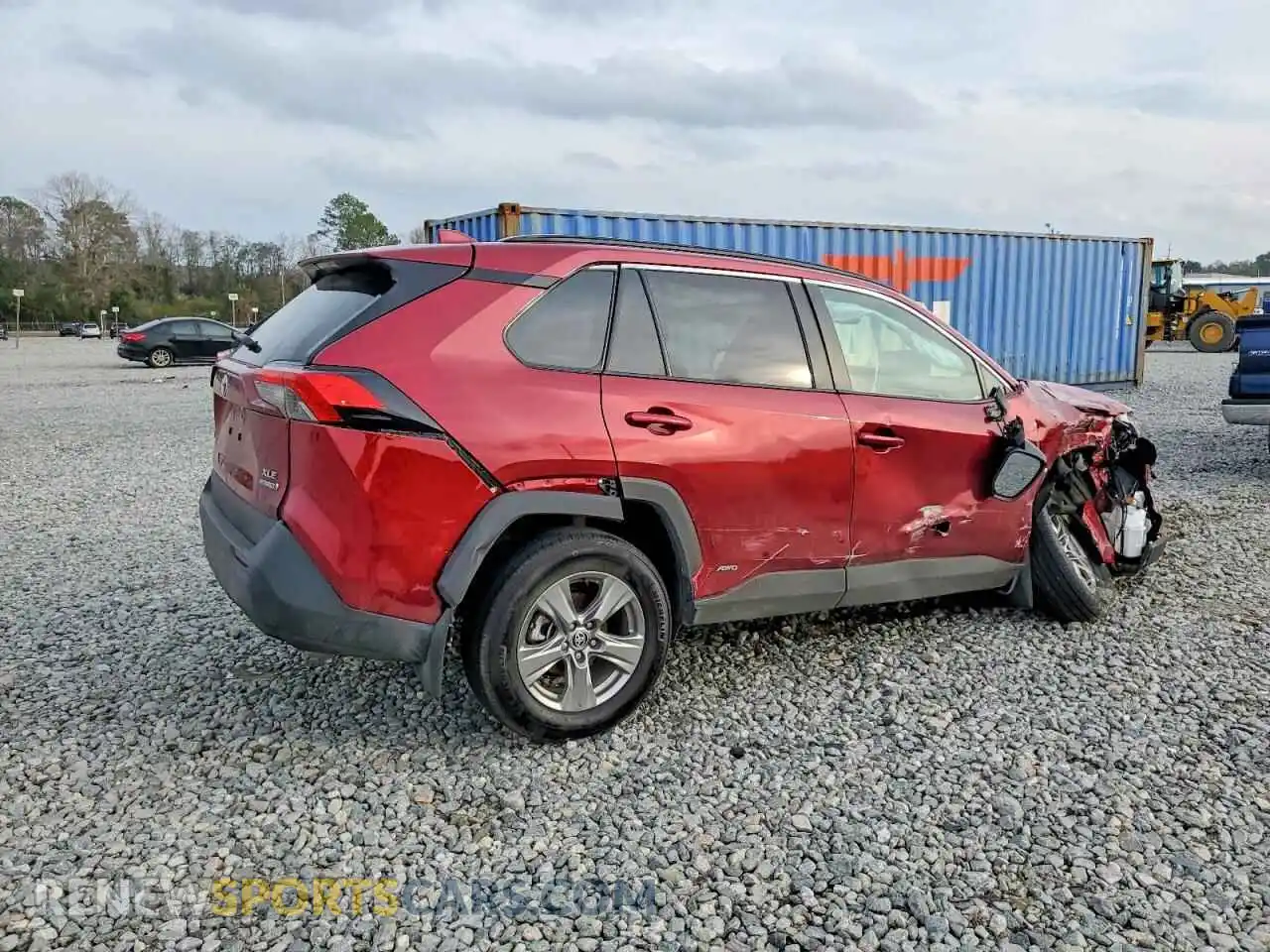 3 Photograph of a damaged car 2T3RWRFV6RW243463 TOYOTA RAV4 2024
