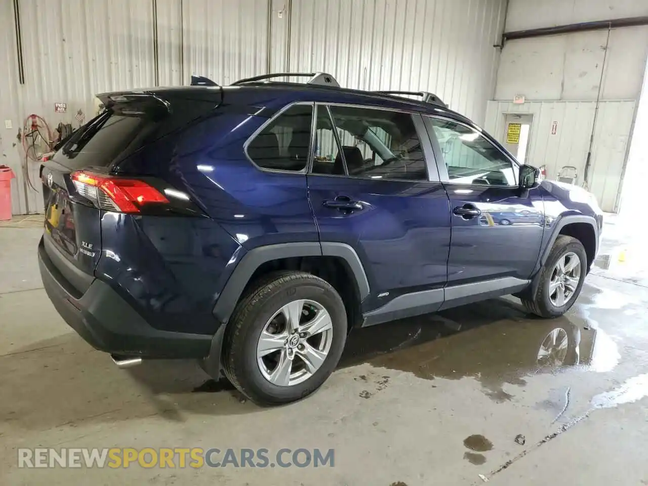 3 fotografías del automóvil dañado 2T3RWRFV7RW202968 TOYOTA RAV4 2024
