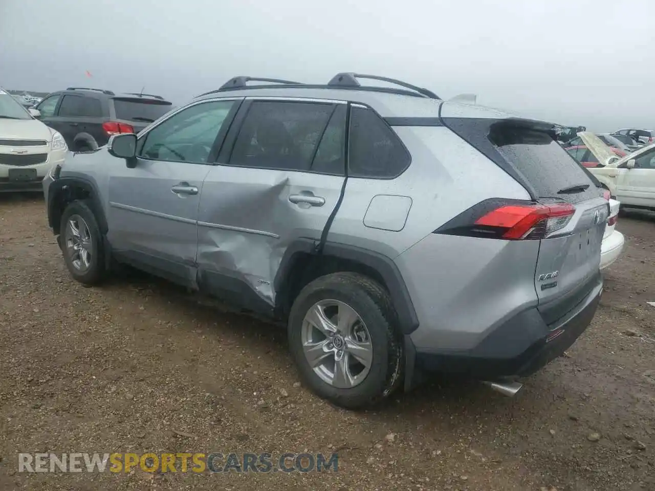 2 fotografías del automóvil dañado 2T3RWRFV8RW203739 TOYOTA RAV4 2024