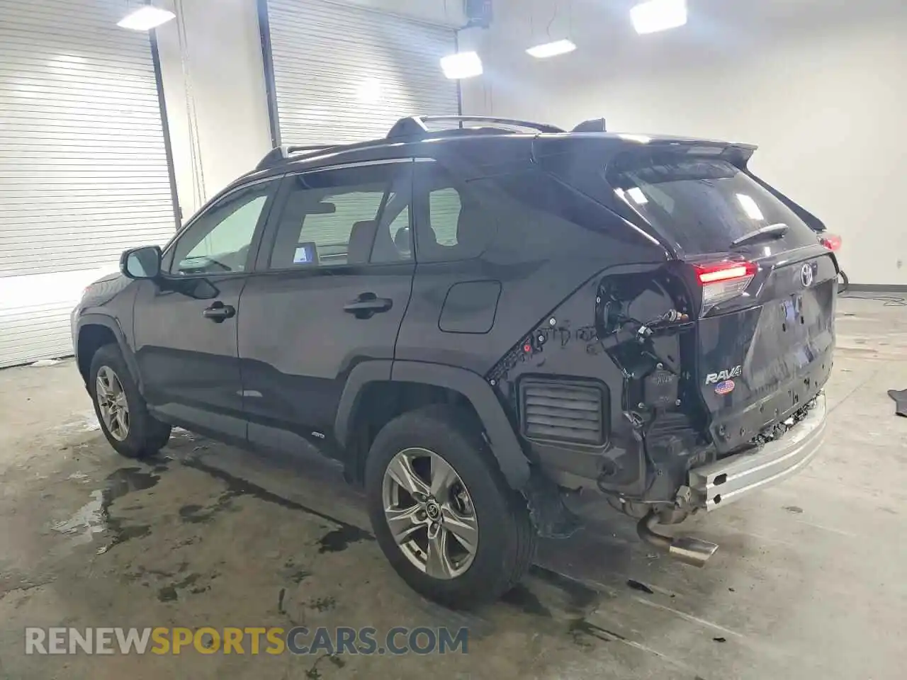 2 Фотография поврежденного автомобиля 2T3RWRFV8RW222307 TOYOTA RAV4 2024