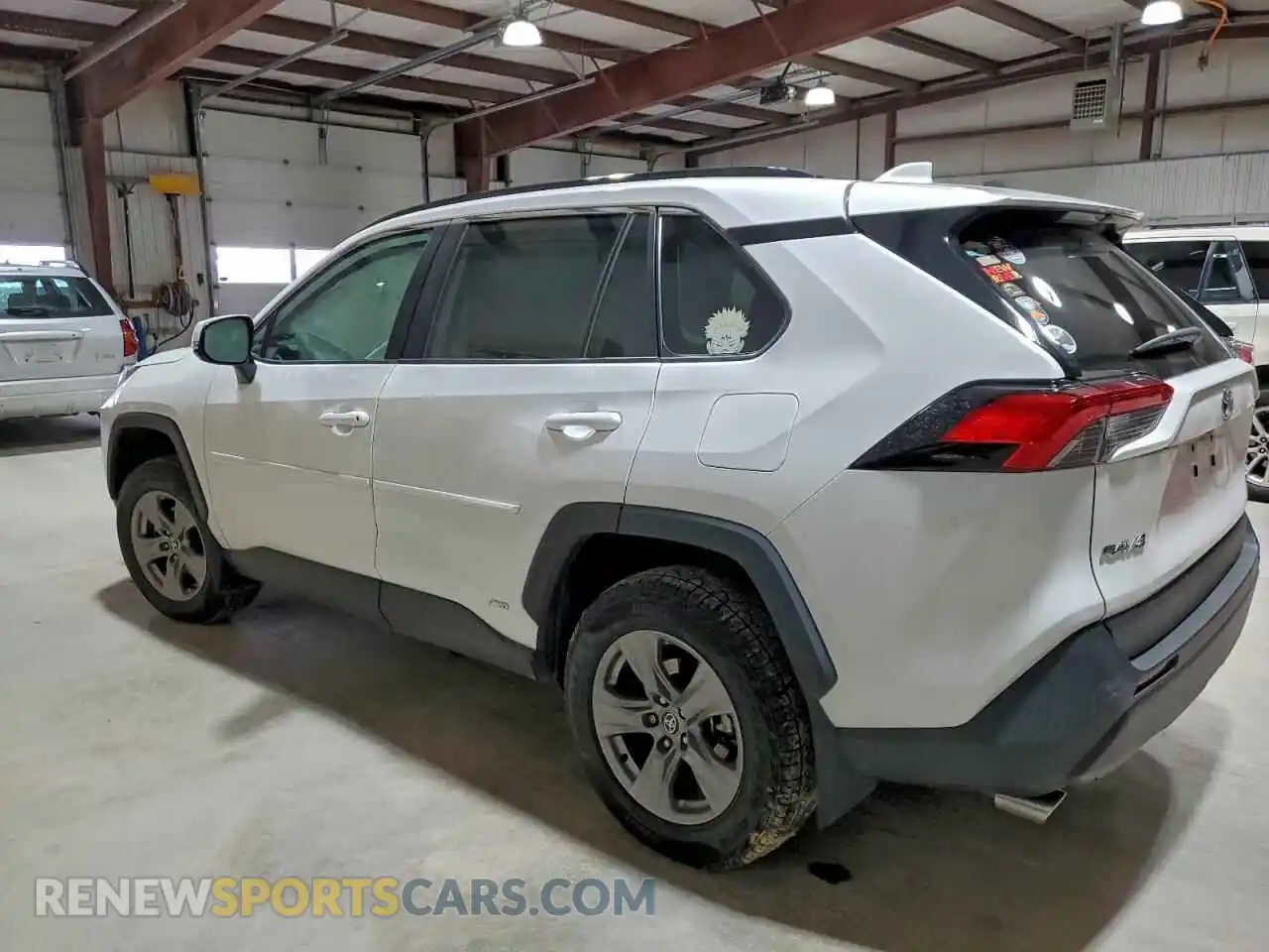 2 Фотография поврежденного автомобиля 2T3RWRFV8RW228723 TOYOTA RAV4 2024
