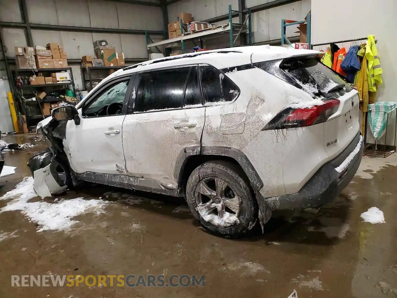 2 Photograph of a damaged car 2T3RWRFV8RW248731 TOYOTA RAV4 2024