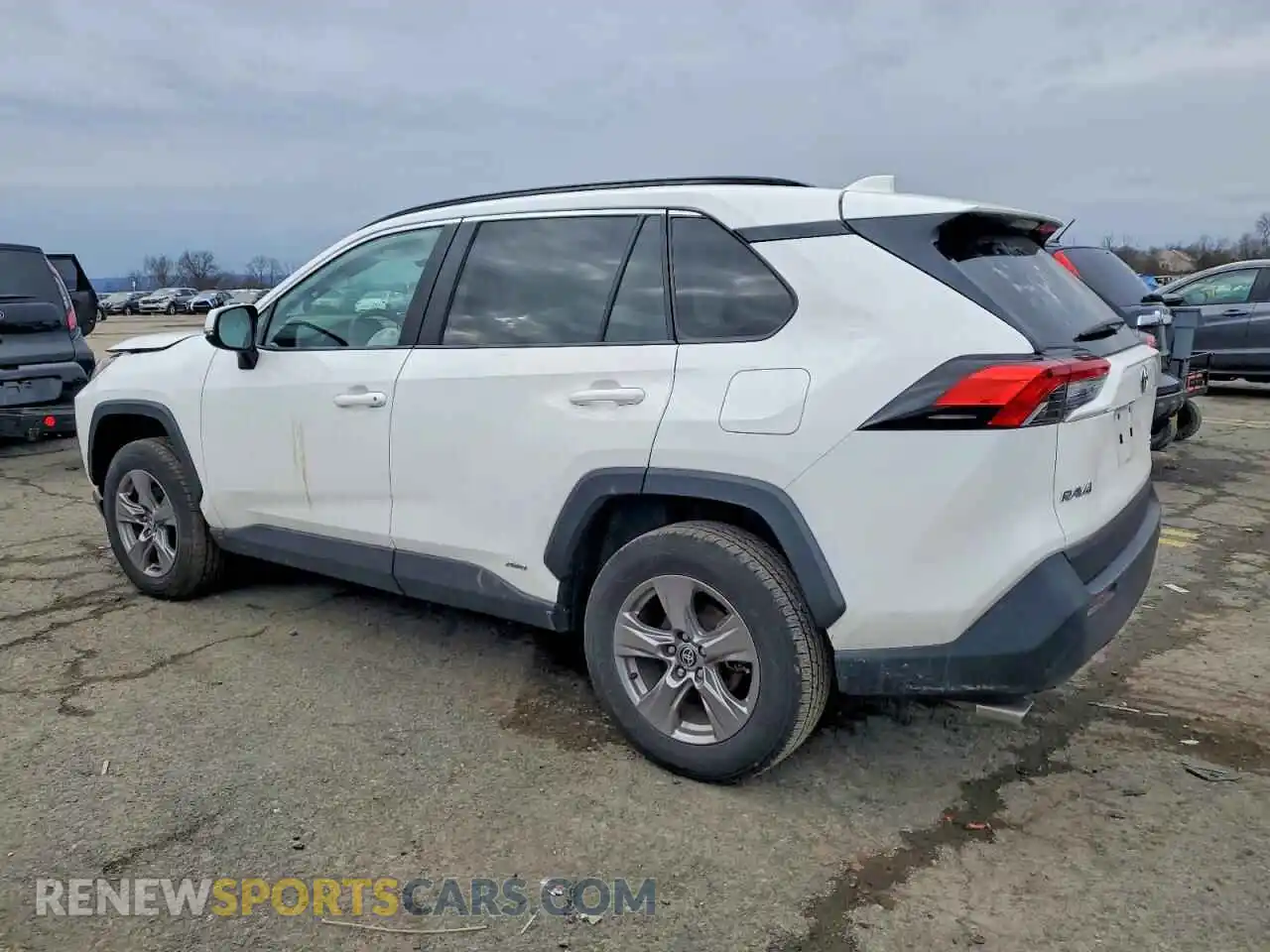 2 Photograph of a damaged car 2T3RWRFV8RW251953 TOYOTA RAV4 2024