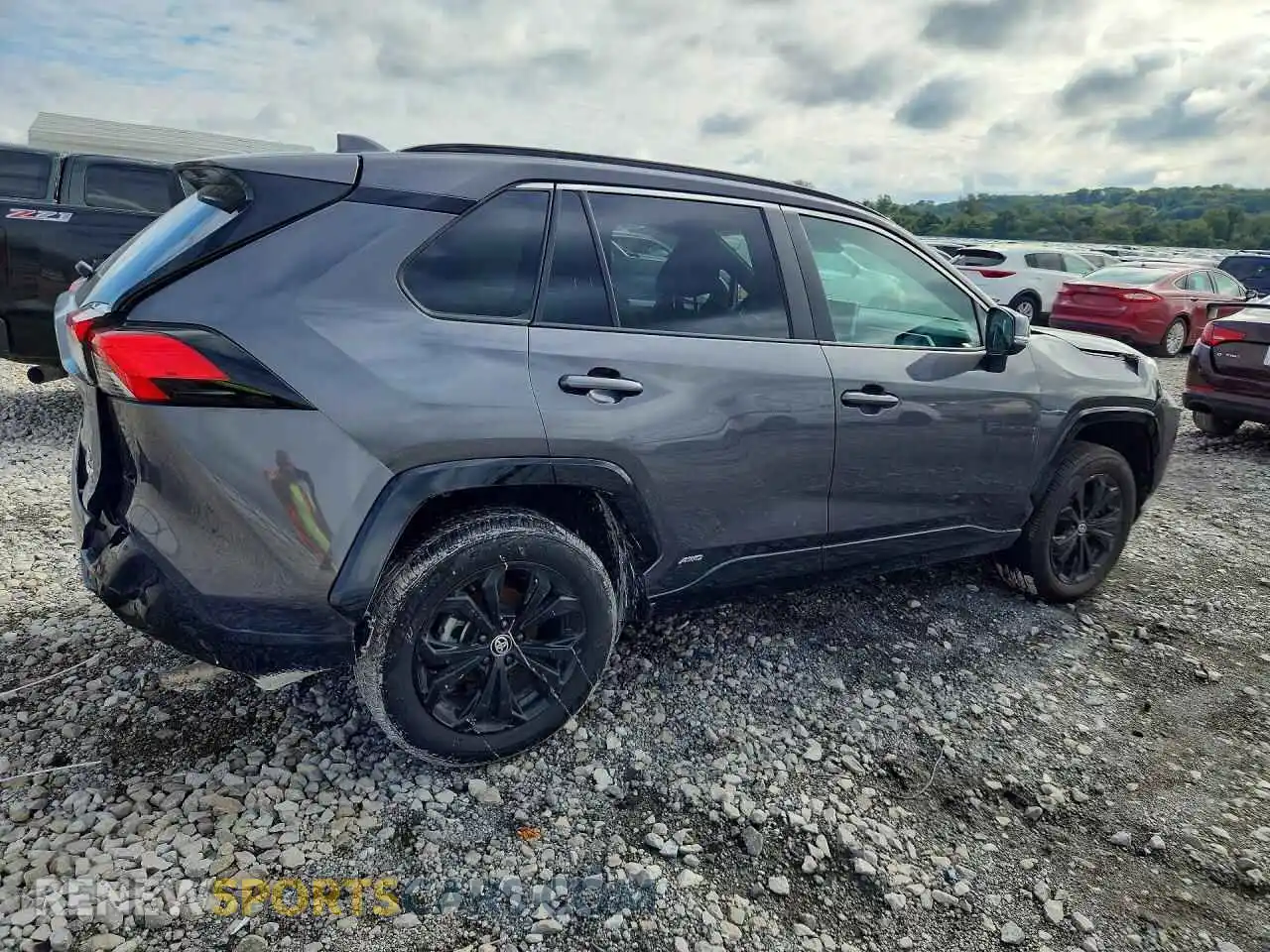 3 Photograph of a damaged car 2T3T6RFVXRW064252 TOYOTA RAV4 2024