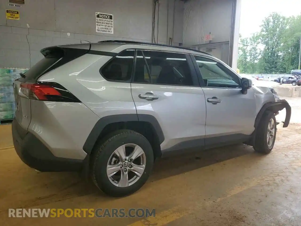 3 Photograph of a damaged car 2T3W1RFV0RC273870 TOYOTA RAV4 2024