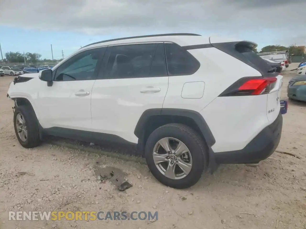 2 Фотография поврежденного автомобиля 2T3W1RFV0RC274162 TOYOTA RAV4 2024