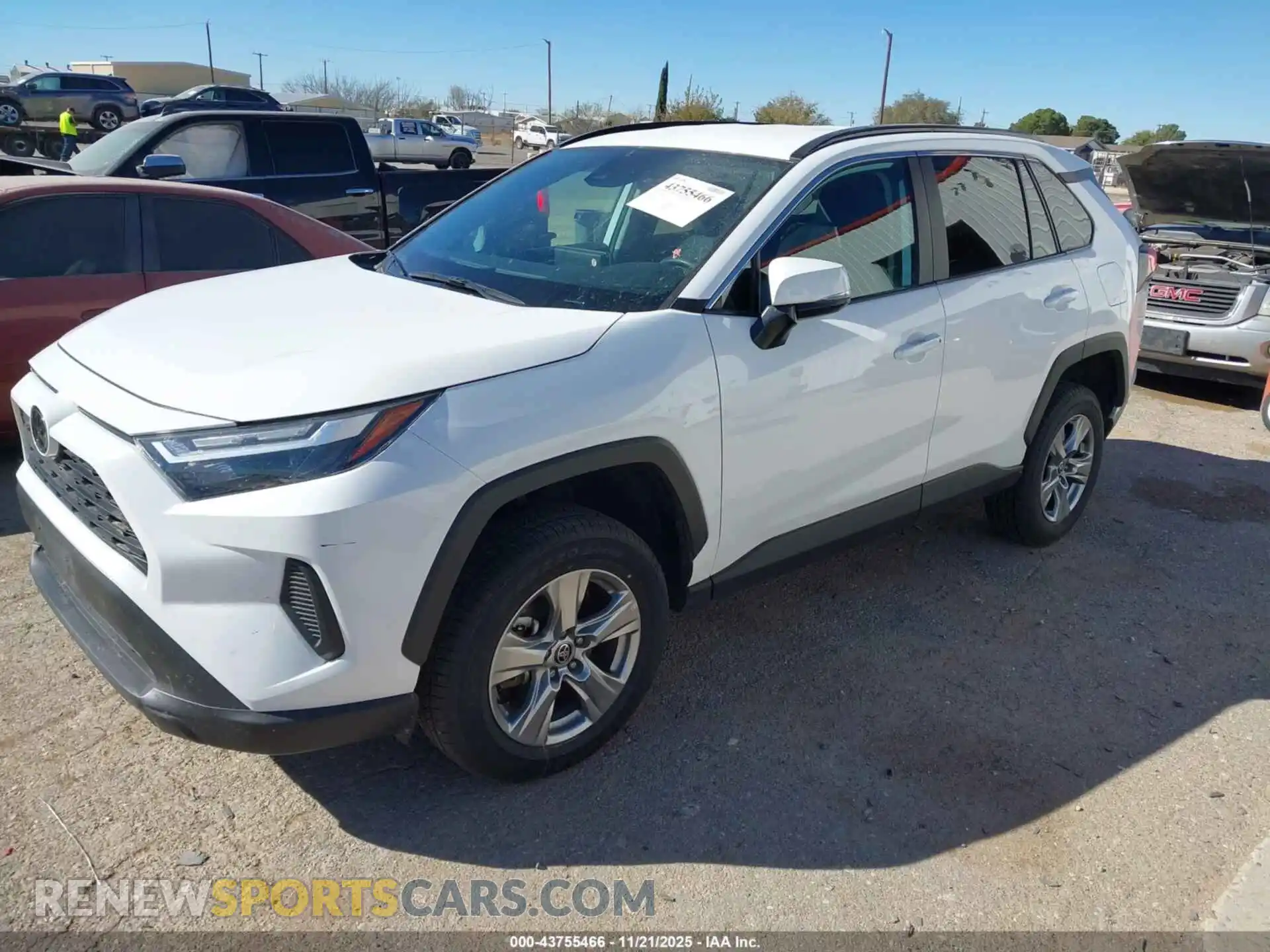 2 Photograph of a damaged car 2T3W1RFV0RC280317 TOYOTA RAV4 2024