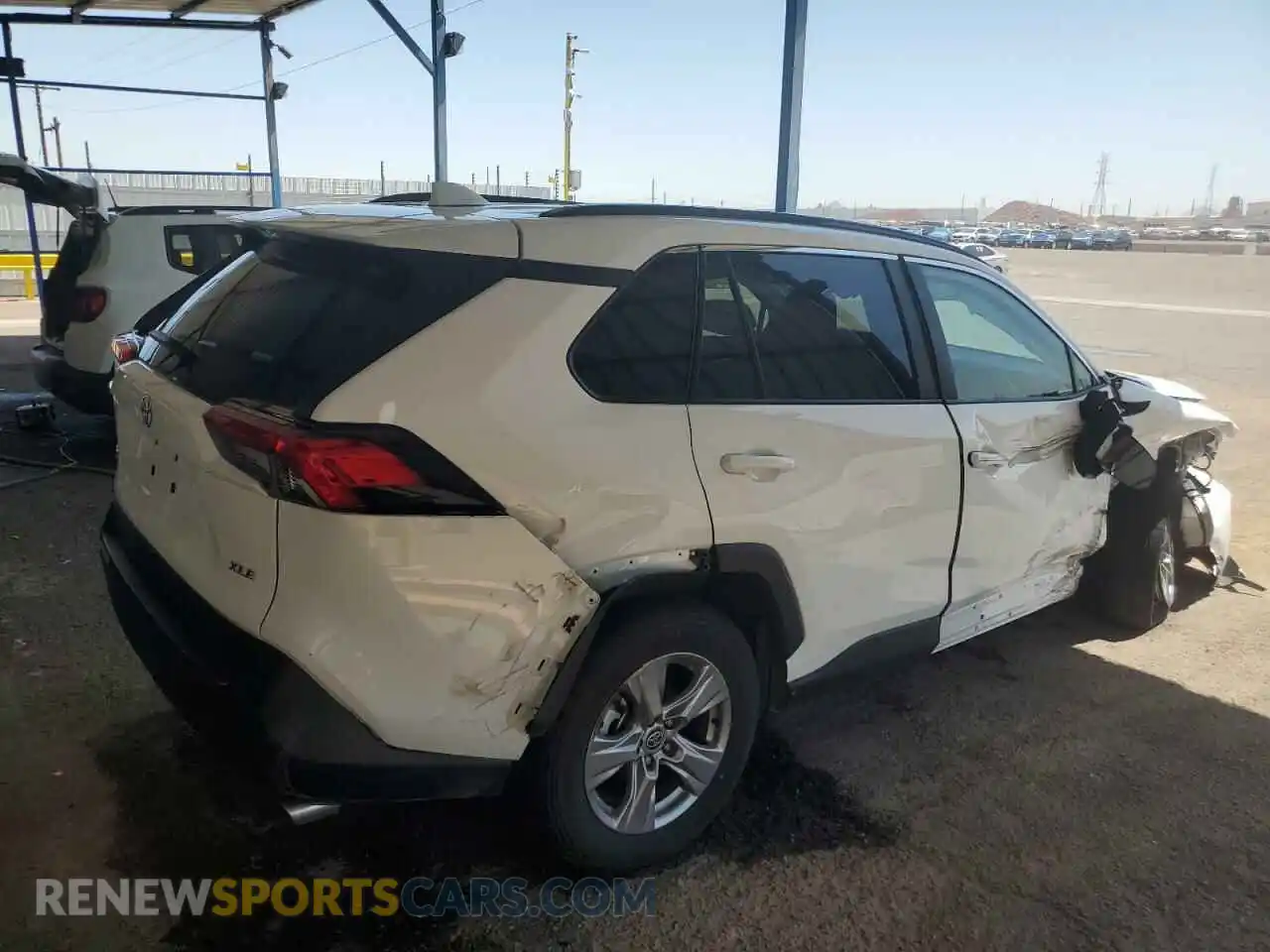 3 Photograph of a damaged car 2T3W1RFV0RW328252 TOYOTA RAV4 2024