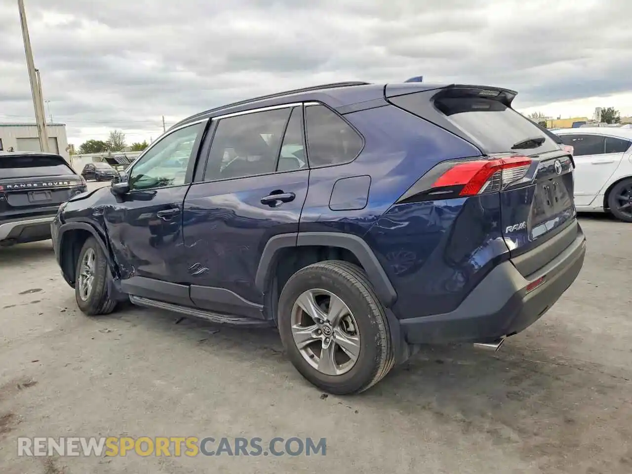 2 Photograph of a damaged car 2T3W1RFV0RW328915 TOYOTA RAV4 2024