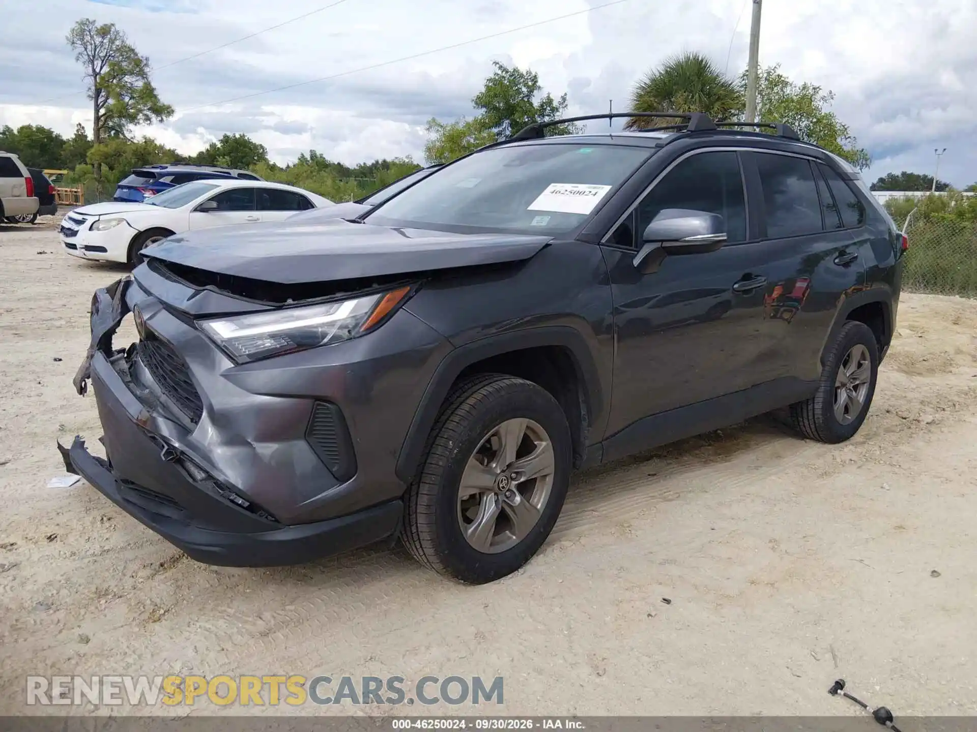 2 Фотография поврежденного автомобиля 2T3W1RFV2RC260408 TOYOTA RAV4 2024