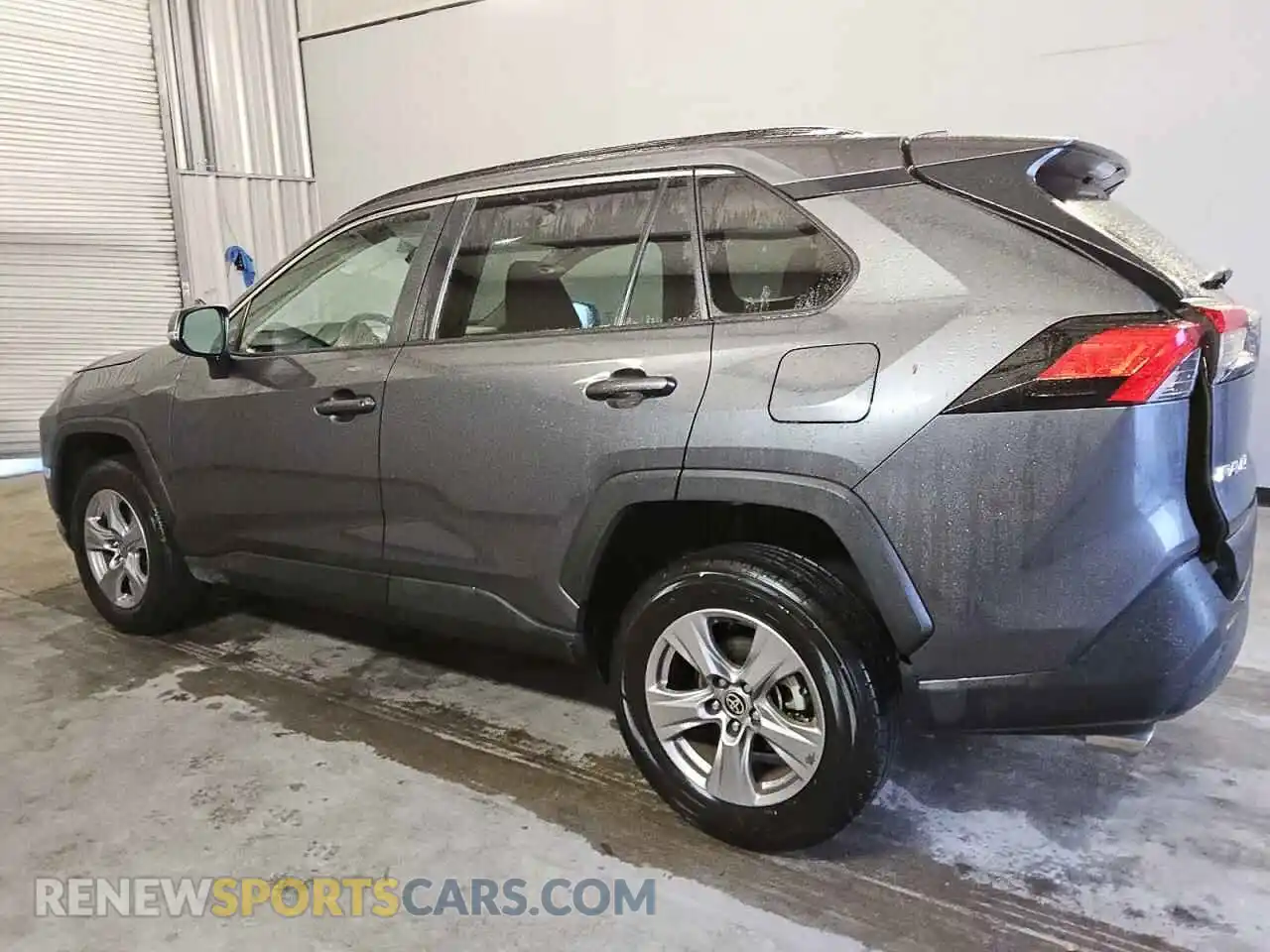 2 Photograph of a damaged car 2T3W1RFV2RW319343 TOYOTA RAV4 2024