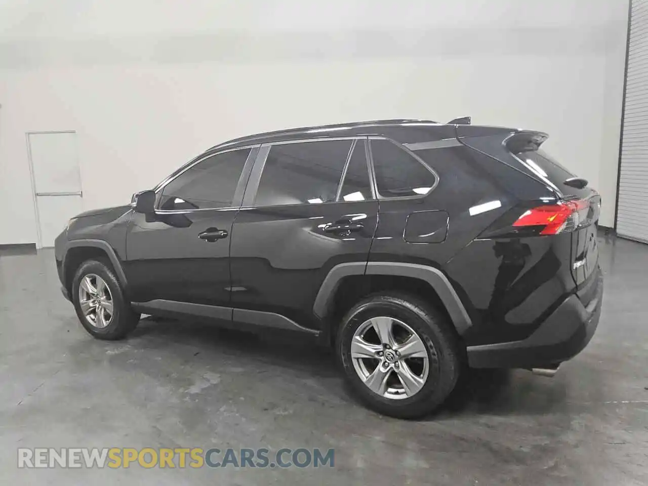 2 Photograph of a damaged car 2T3W1RFV3RW326074 TOYOTA RAV4 2024