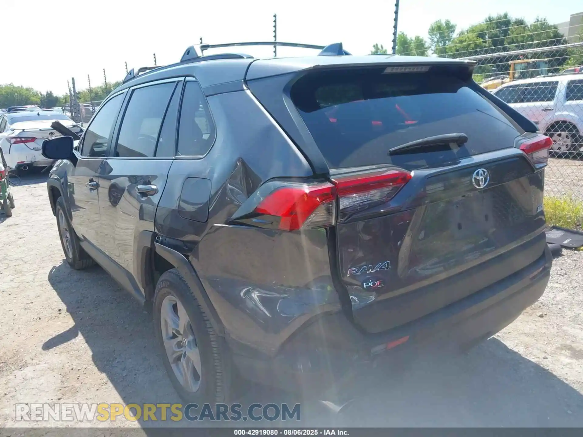 3 Photograph of a damaged car 2T3W1RFV5RC254652 TOYOTA RAV4 2024
