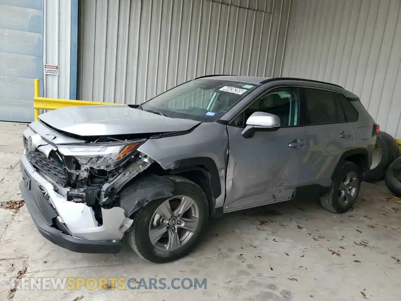 1 Photograph of a damaged car 2T3W1RFV7RC283375 TOYOTA RAV4 2024