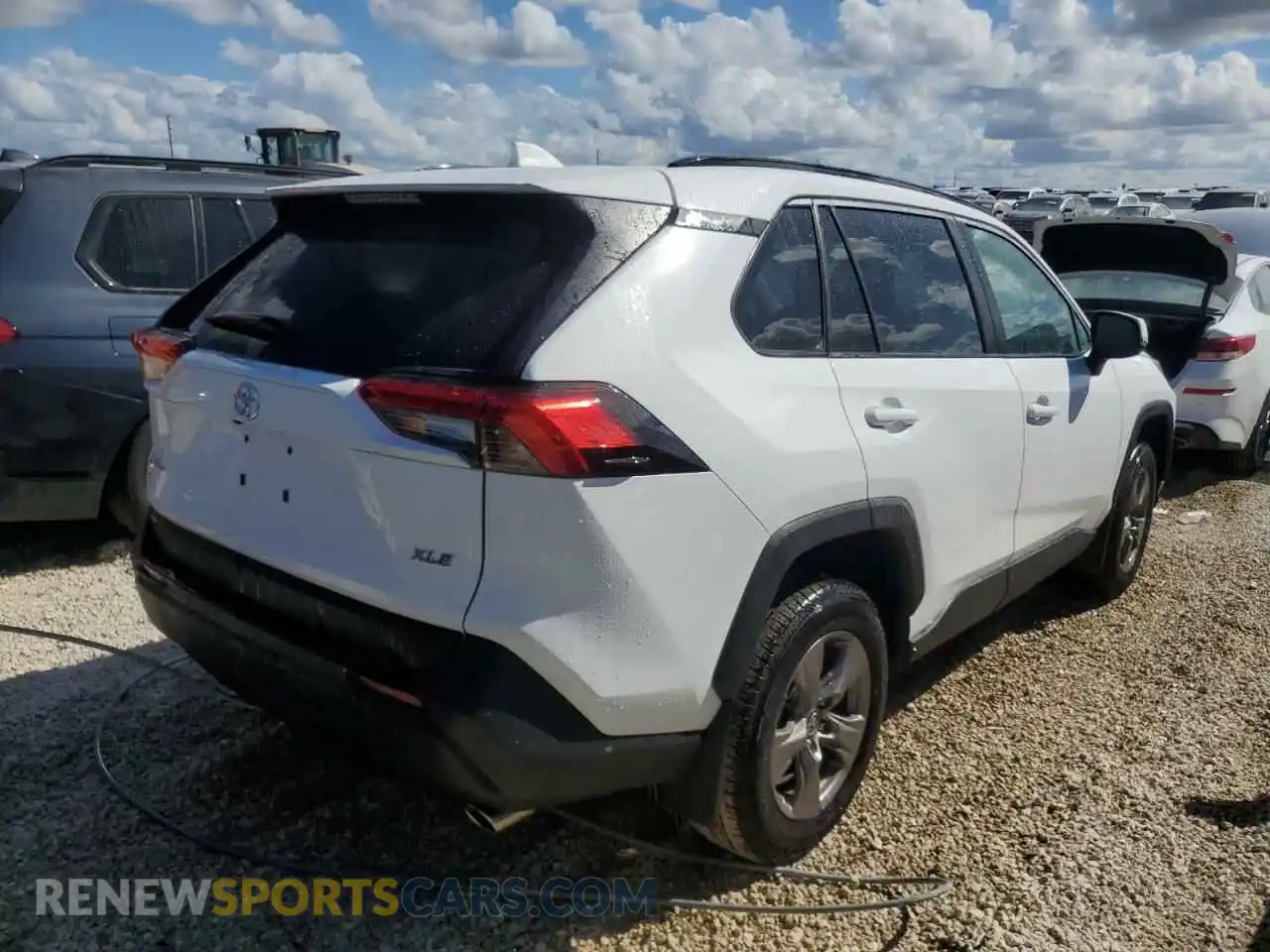 3 Photograph of a damaged car 2T3W1RFV8RC277889 TOYOTA RAV4 2024
