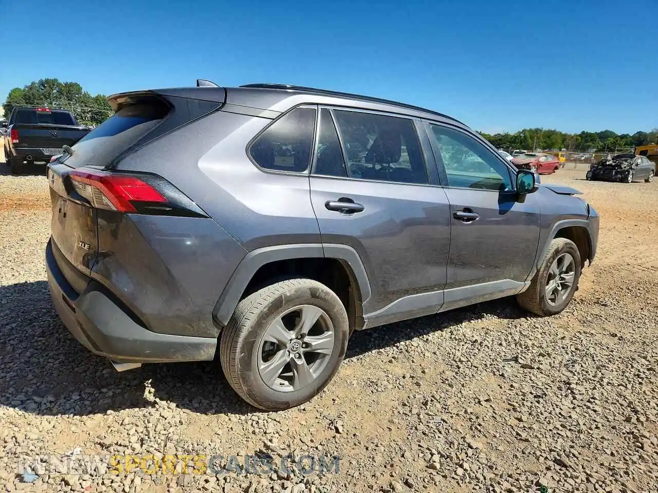 3 Фотография поврежденного автомобиля 2T3W1RFV9RC264228 TOYOTA RAV4 2024