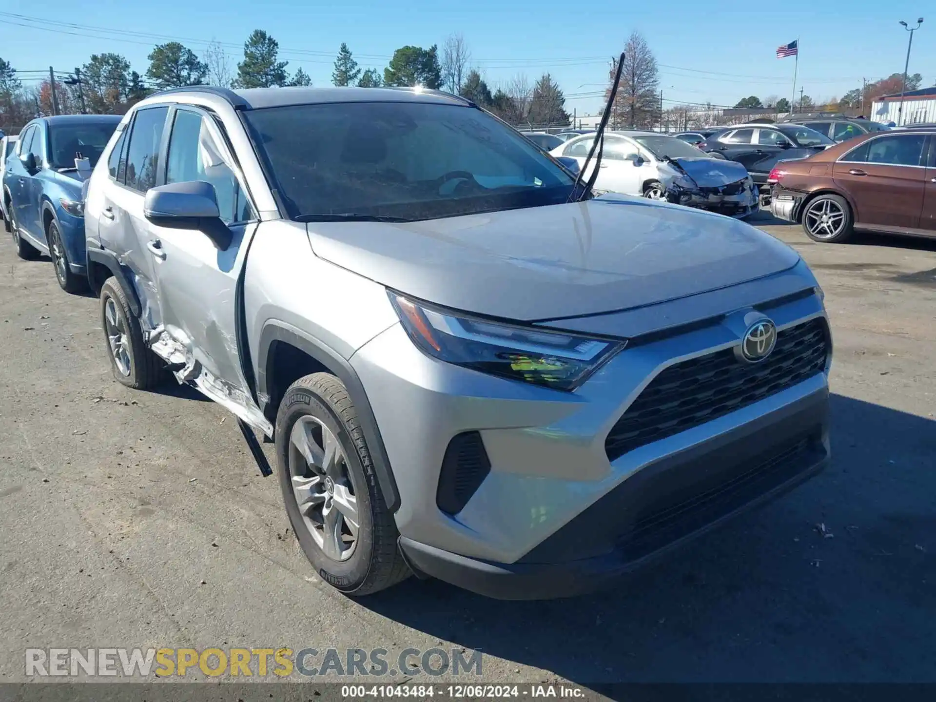 1 Photograph of a damaged car 2T3W1RFVXRW317128 TOYOTA RAV4 2024