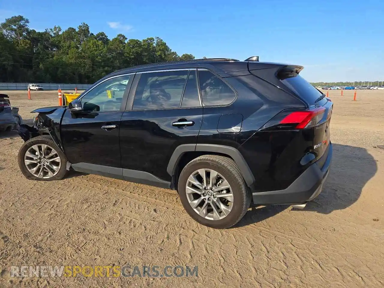 2 Photograph of a damaged car 2T3Y1RFV2RC264550 TOYOTA RAV4 2024