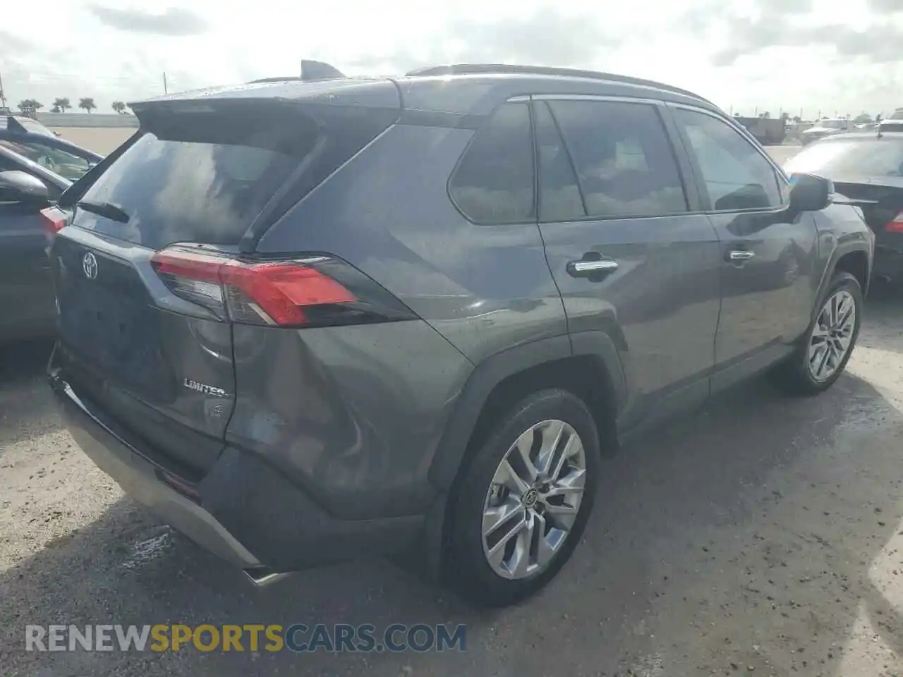 3 Фотография поврежденного автомобиля 2T3Y1RFV4RC272858 TOYOTA RAV4 2024