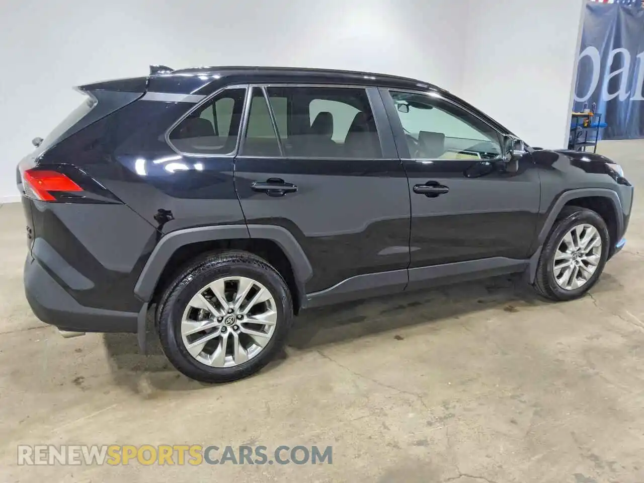 3 Photograph of a damaged car 2T3A1RFV0SC505125 TOYOTA RAV4 2025