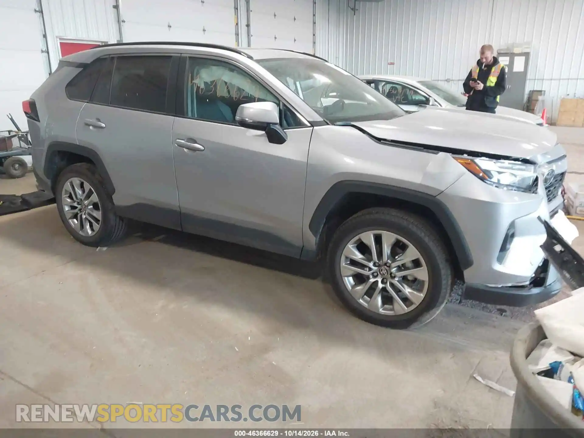 1 Photograph of a damaged car 2T3A1RFV0SC543826 TOYOTA RAV4 2025