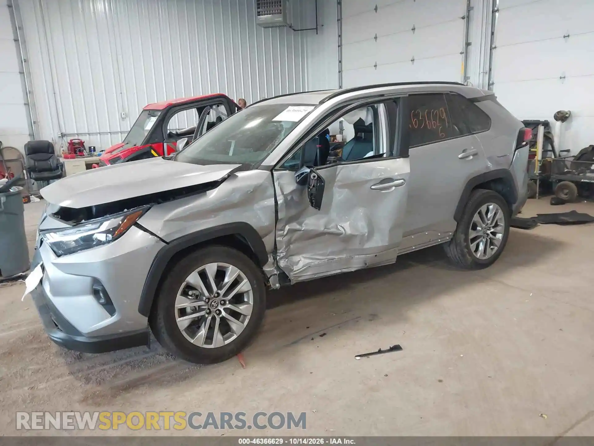 2 Photograph of a damaged car 2T3A1RFV0SC543826 TOYOTA RAV4 2025