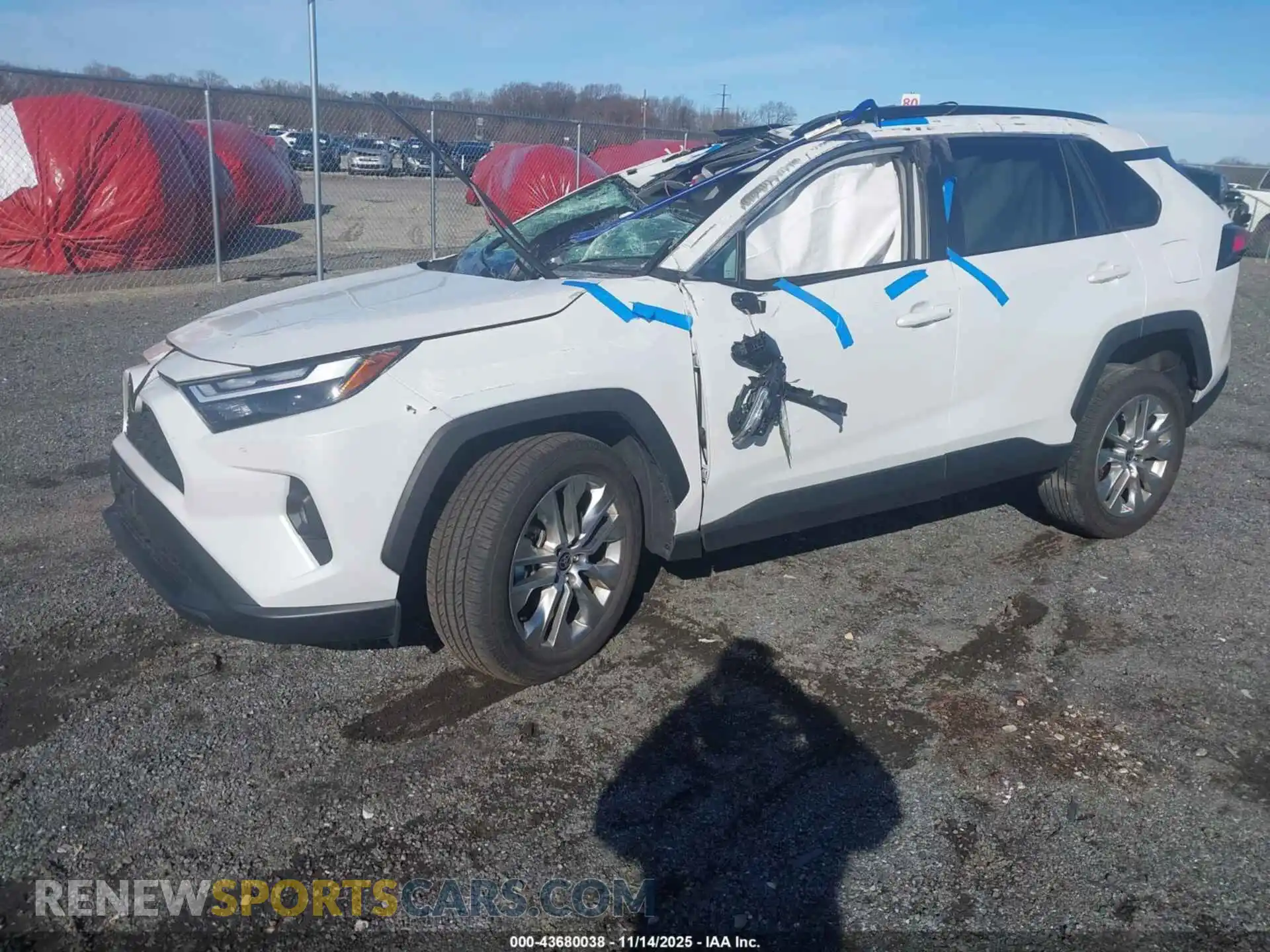 2 Photograph of a damaged car 2T3A1RFV0SW503857 TOYOTA RAV4 2025
