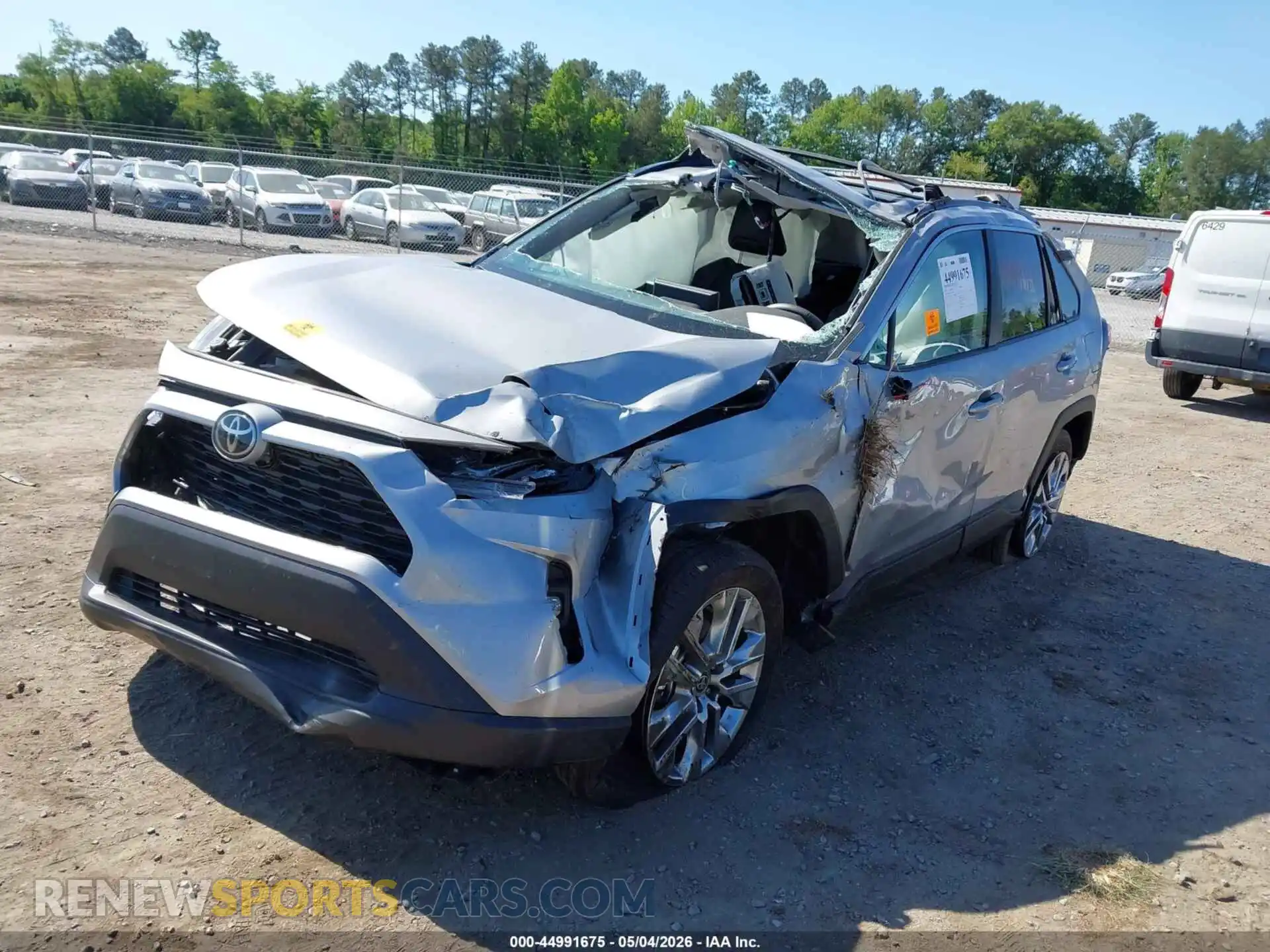 2 Photograph of a damaged car 2T3A1RFV0SW583029 TOYOTA RAV4 2025