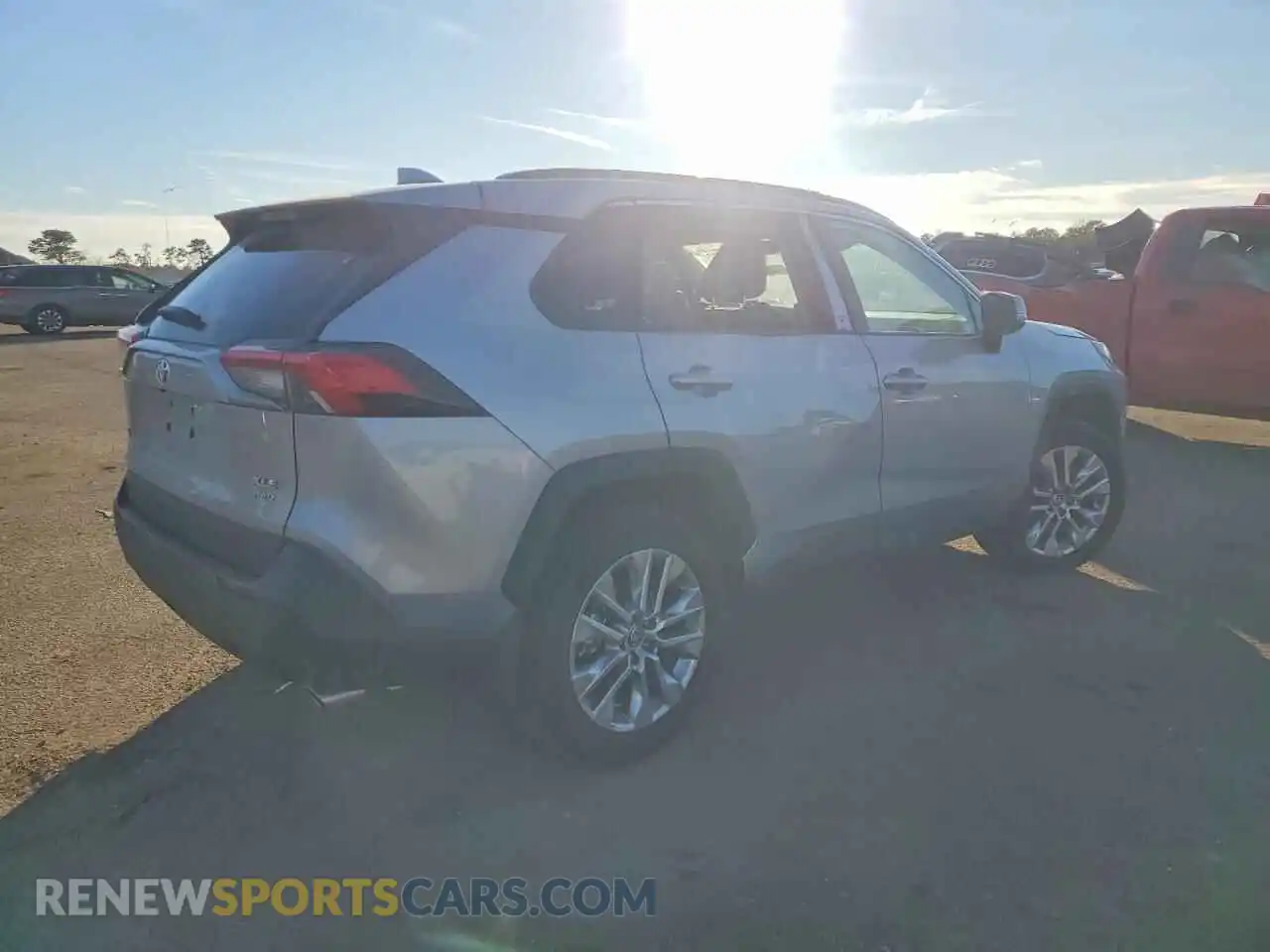 3 Photograph of a damaged car 2T3A1RFV0SW602422 TOYOTA RAV4 2025