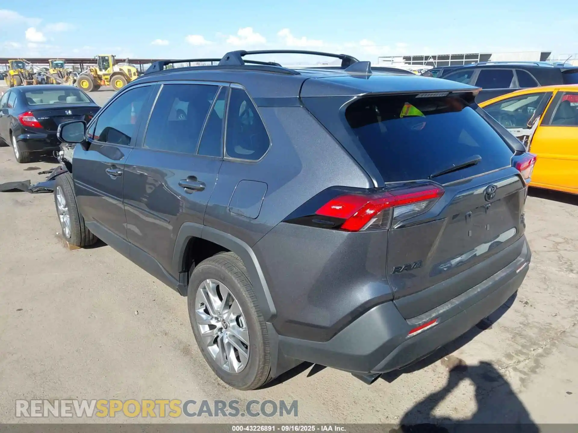 3 Photograph of a damaged car 2T3A1RFV3SC521495 TOYOTA RAV4 2025