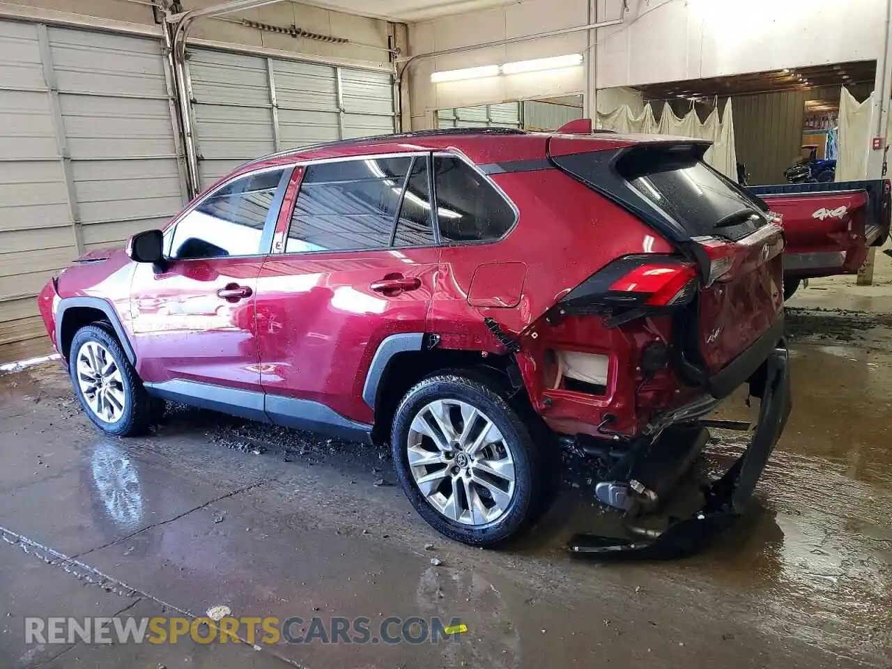2 Photograph of a damaged car 2T3A1RFV4SW603122 TOYOTA RAV4 2025