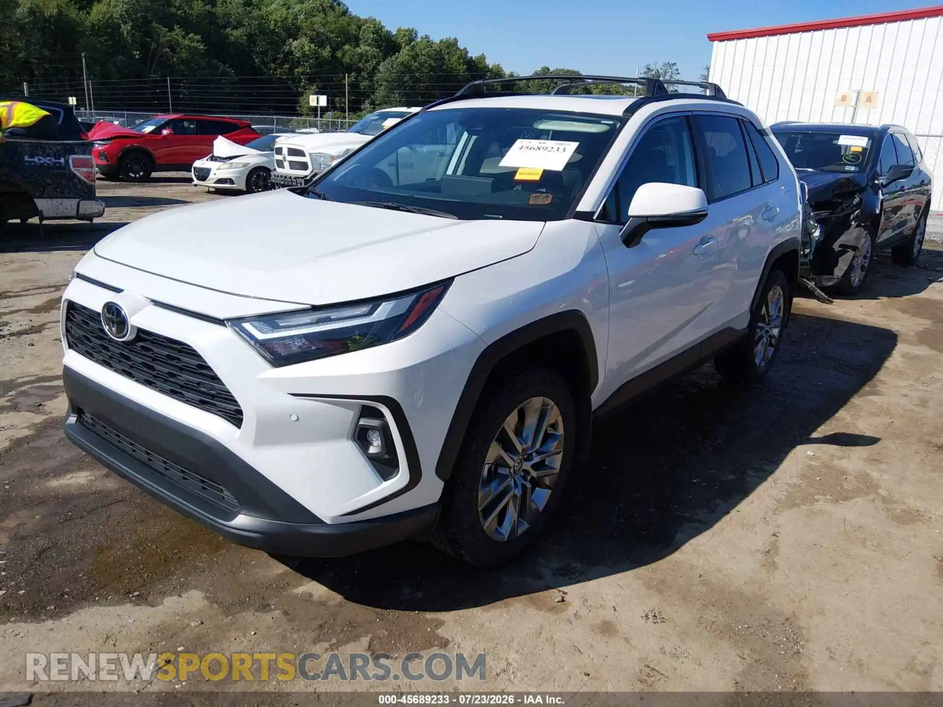 2 Photograph of a damaged car 2T3A1RFV5SW552343 TOYOTA RAV4 2025