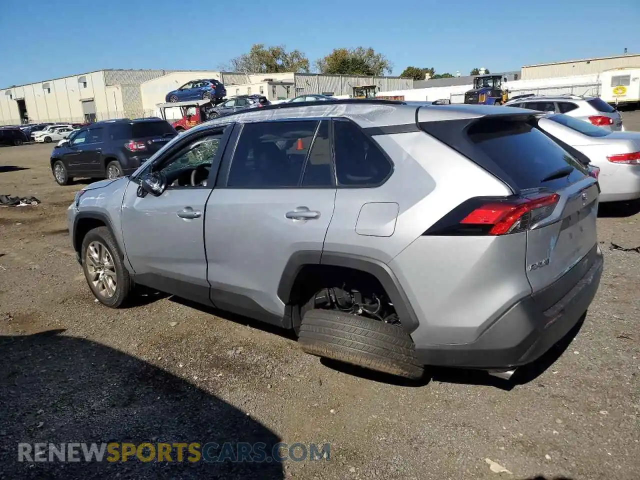 2 fotografías del automóvil dañado 2T3A1RFV5SW584791 TOYOTA RAV4 2025