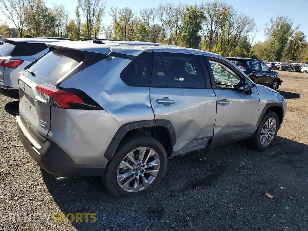 3 fotografías del automóvil dañado 2T3A1RFV5SW584791 TOYOTA RAV4 2025