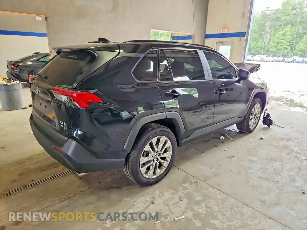 3 Photograph of a damaged car 2T3A1RFV5SW612069 TOYOTA RAV4 2025