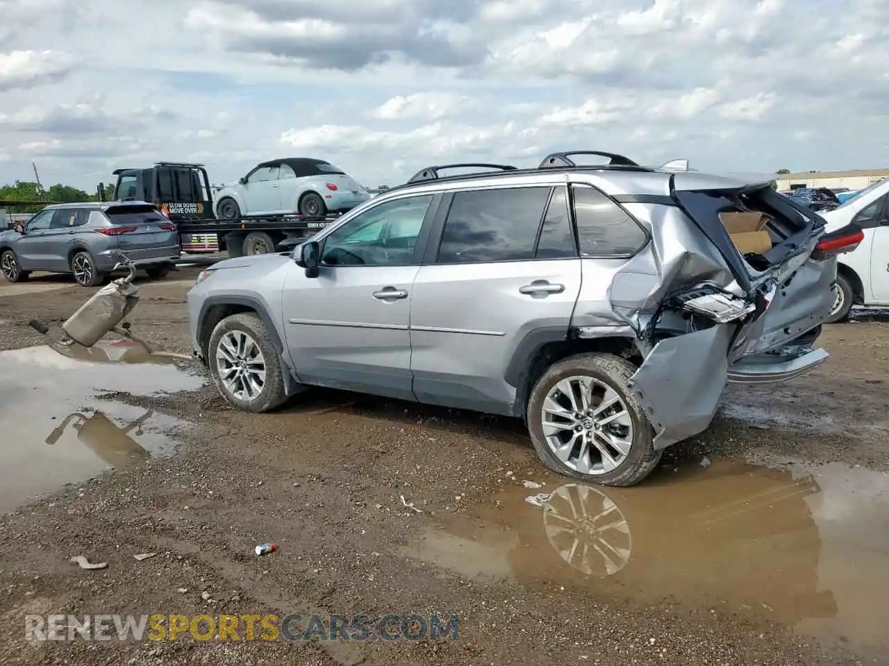 2 fotografías del automóvil dañado 2T3A1RFV6SC501208 TOYOTA RAV4 2025