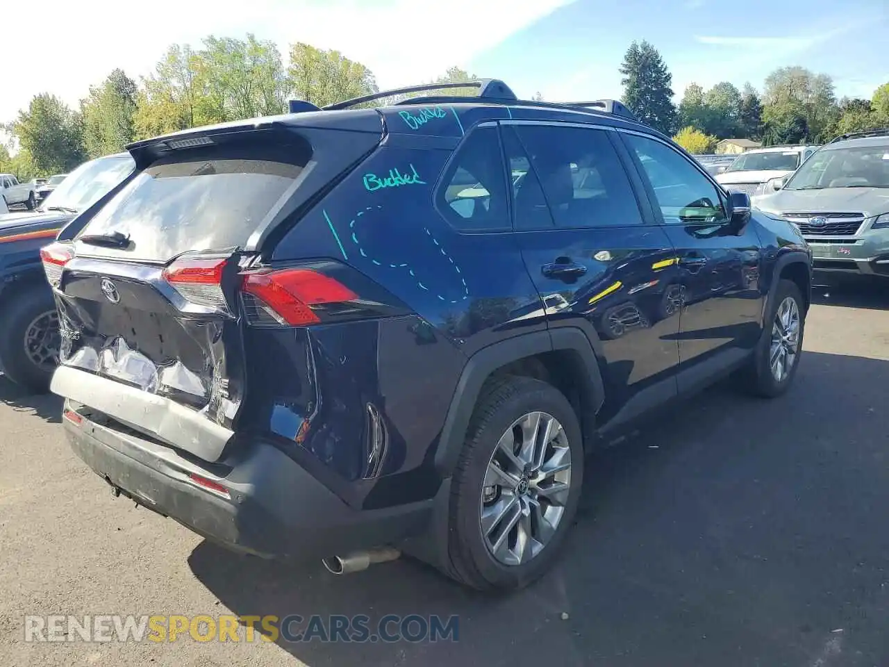 3 Photograph of a damaged car 2T3A1RFV6SW557910 TOYOTA RAV4 2025