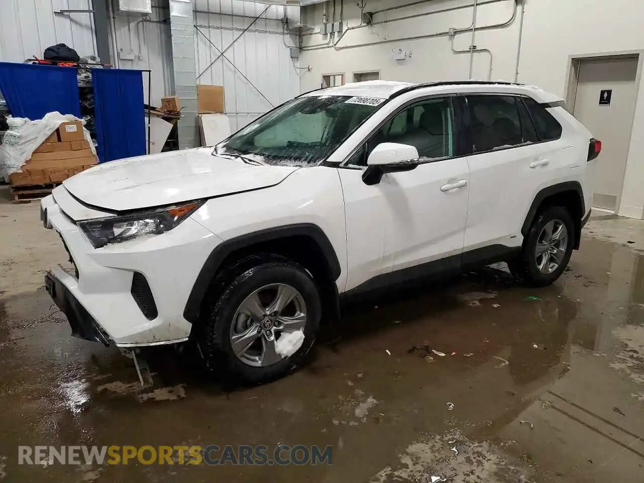 1 Photograph of a damaged car 2T3BWRFV2SW269422 TOYOTA RAV4 2025