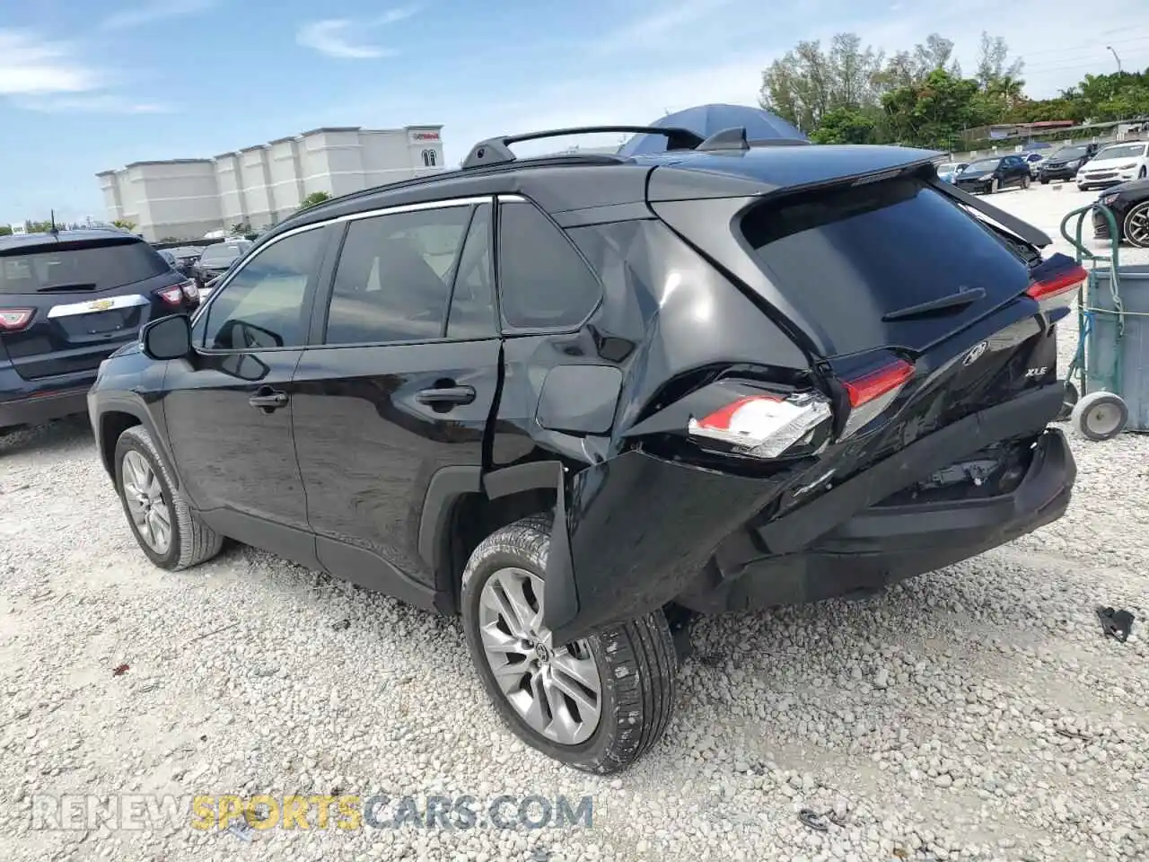 2 fotografías del automóvil dañado 2T3C1RFV1SC314757 TOYOTA RAV4 2025