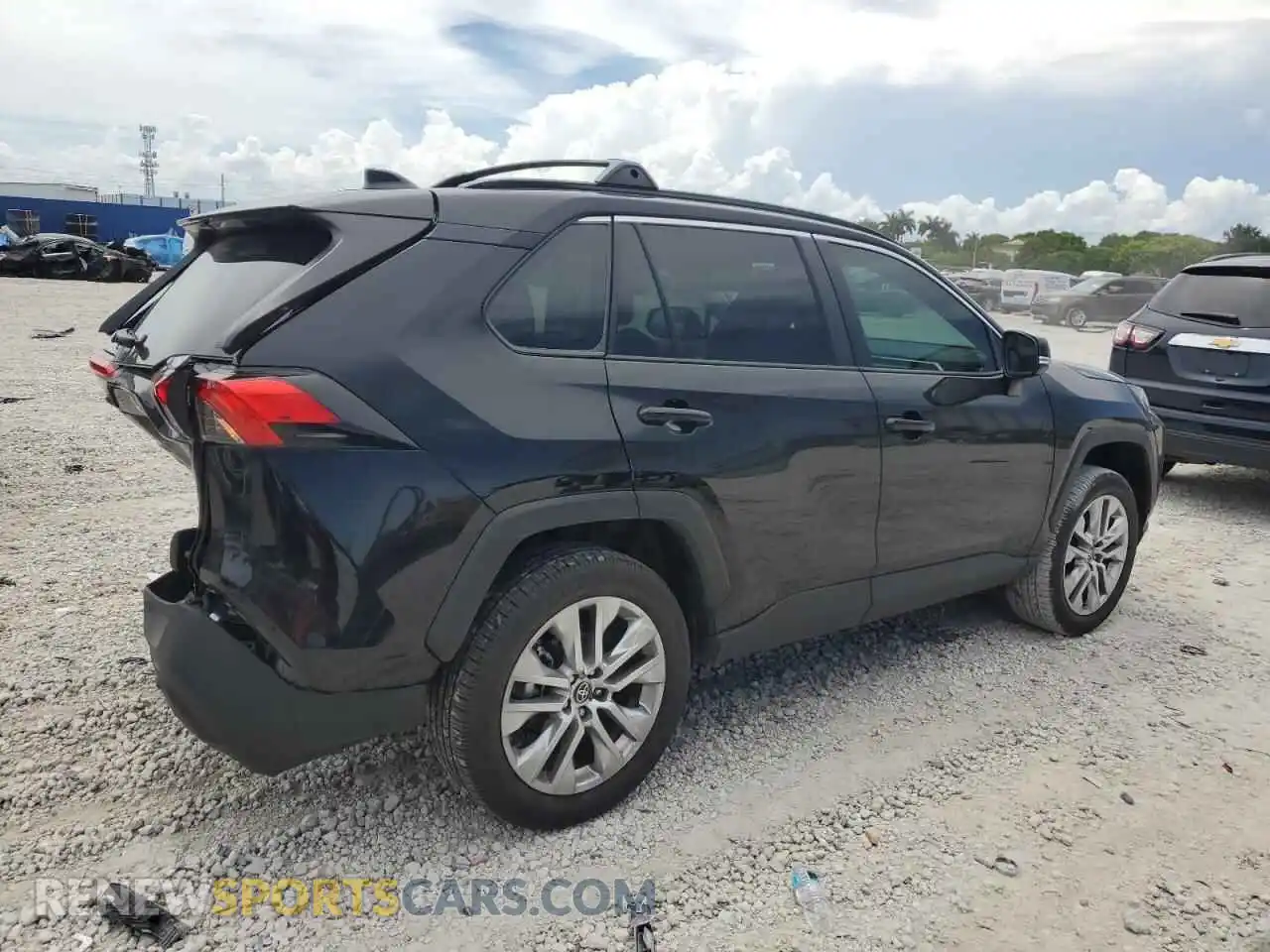 3 fotografías del automóvil dañado 2T3C1RFV1SC314757 TOYOTA RAV4 2025