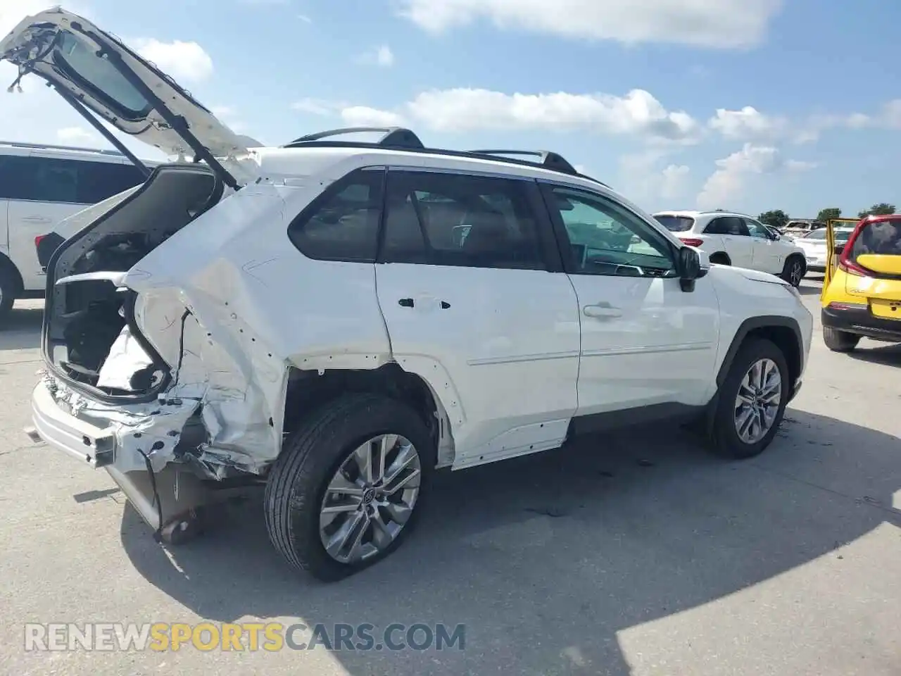 3 Photograph of a damaged car 2T3C1RFV1SW392793 TOYOTA RAV4 2025