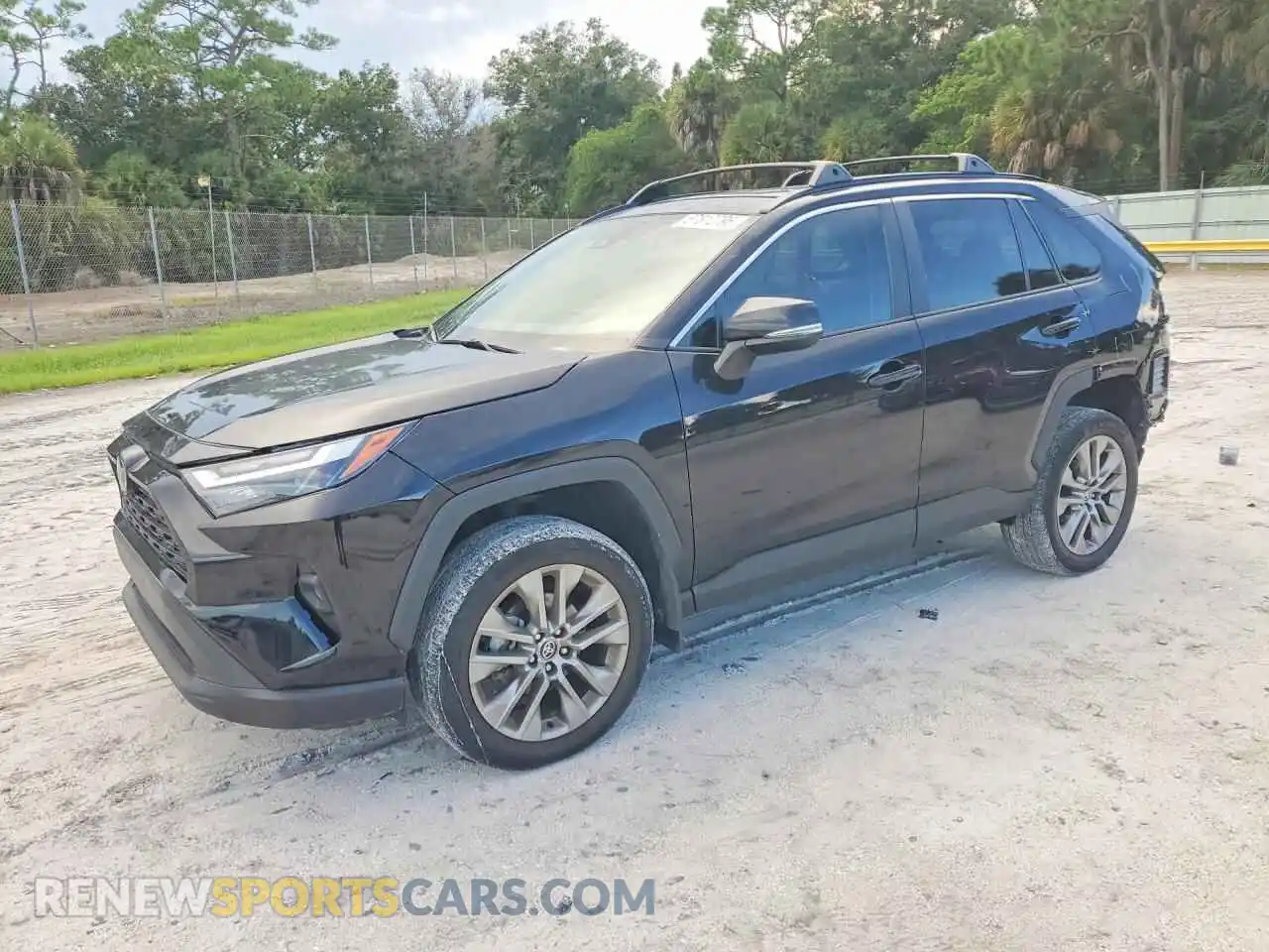 1 Photograph of a damaged car 2T3C1RFV2SW391913 TOYOTA RAV4 2025