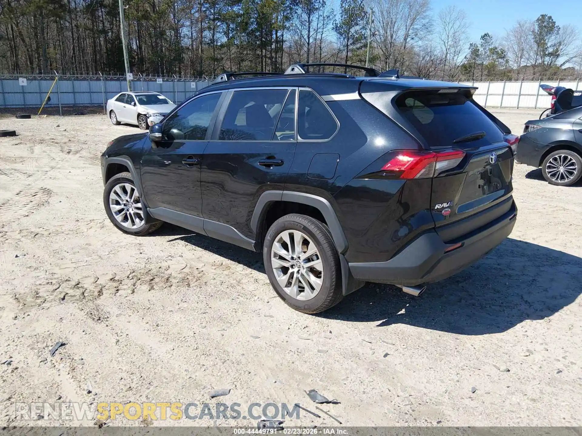 3 fotografías del automóvil dañado 2T3C1RFV3SC314940 TOYOTA RAV4 2025