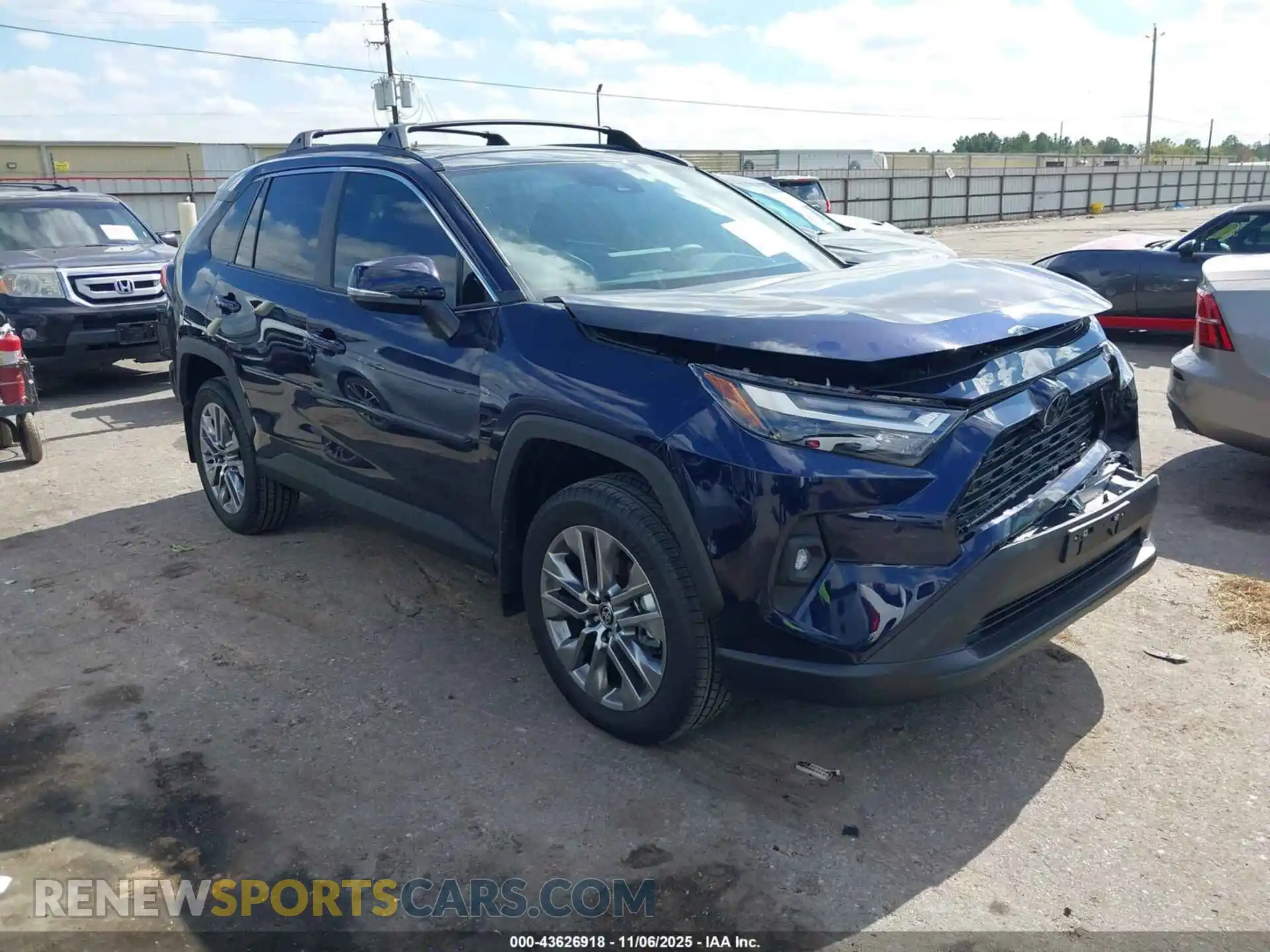 1 Photograph of a damaged car 2T3C1RFV4SW428623 TOYOTA RAV4 2025