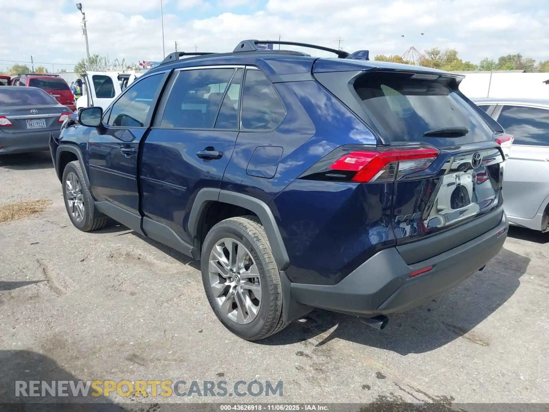 3 Photograph of a damaged car 2T3C1RFV4SW428623 TOYOTA RAV4 2025